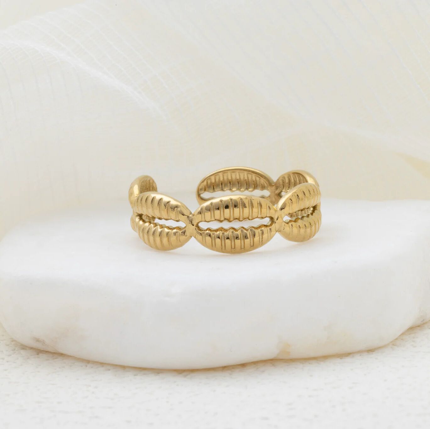 18K Gold PVD Stainless Steel Petite Petal Adjustable Ring
